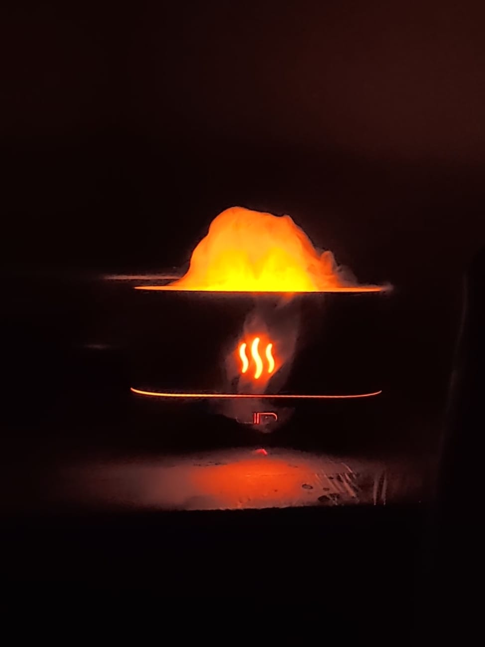 2-in-1 Fire Lamp Humidifier – Realistic Flame Effect | Night Light + Room Freshener